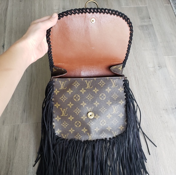 Authentic Louis Vuitton Saint cloud GM fringe - Picture 2 of 8